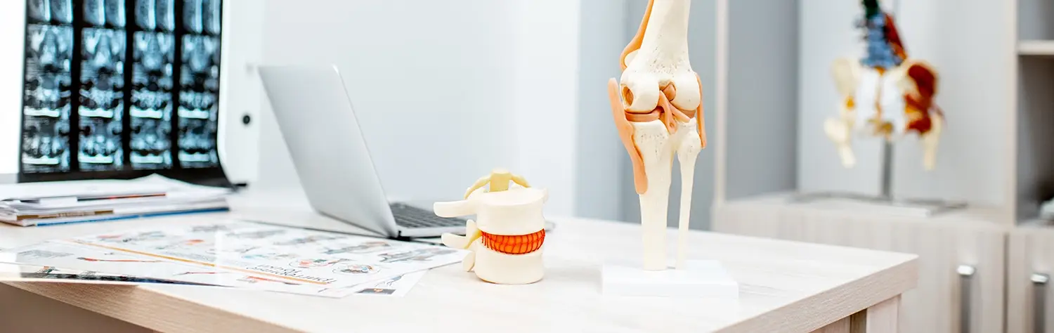 Konservative orthopädische Behandlung und Physiotherapie