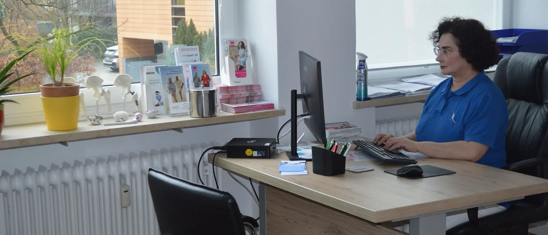 Orthopädische Knieuntersuchung durch den Facharzt